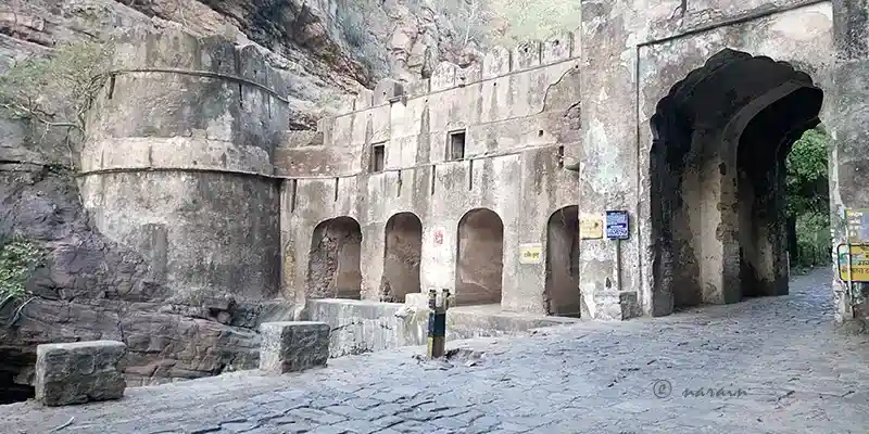 The picture represents one more view of the entrance to the Ranthambore Fort.